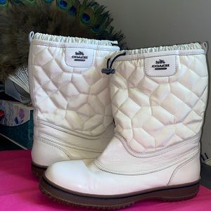 Coach New York 9.5 Waterproof White Snow Boots
